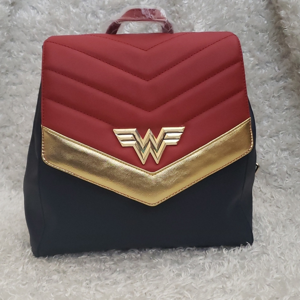 Wonder Woman DC Comics Bioworld Mini Backpack Blue Red Gold